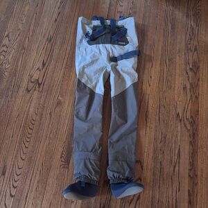 Orvis Youth L Waterproof Fishing Waders